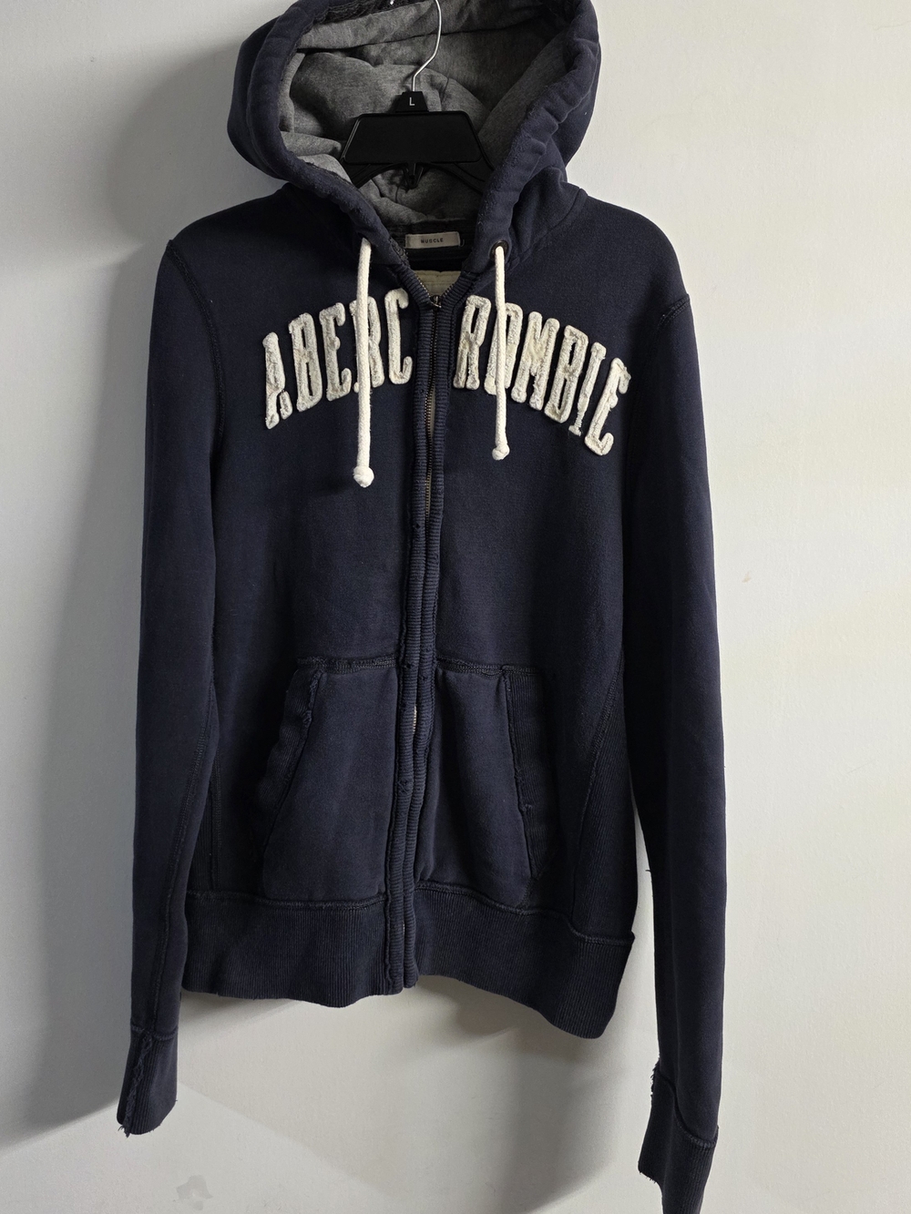 Y2K Abercrombie & Fitch Men’s Navy Zip-Up Hoodie Sweater Size Medium.